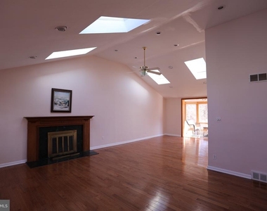 1443 Valley Forge Road - Photo Thumbnail 17