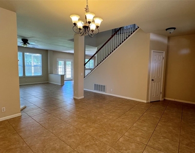 2211 Bent Bow Dr - Photo Thumbnail 4