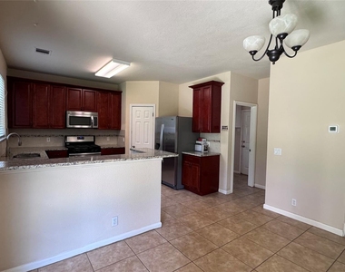 2211 Bent Bow Dr - Photo Thumbnail 13