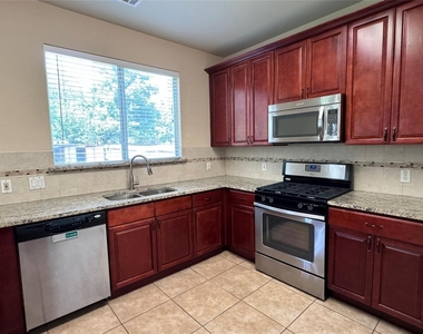 2211 Bent Bow Dr - Photo Thumbnail 17