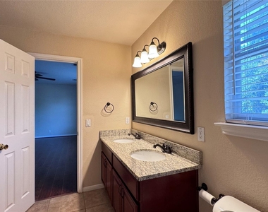 2211 Bent Bow Dr - Photo Thumbnail 23