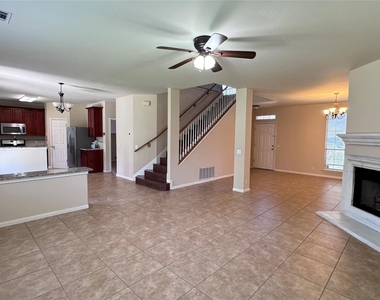 2211 Bent Bow Dr - Photo Thumbnail 8