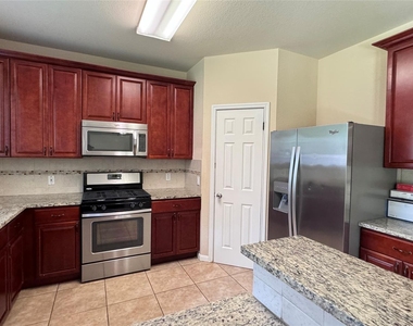 2211 Bent Bow Dr - Photo Thumbnail 14