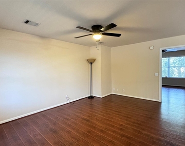 2211 Bent Bow Dr - Photo Thumbnail 21
