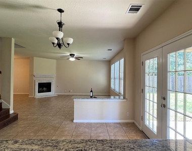 2211 Bent Bow Dr - Photo Thumbnail 10