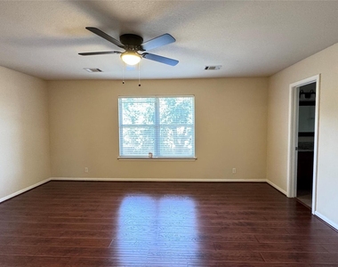 2211 Bent Bow Dr - Photo Thumbnail 30
