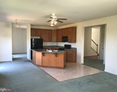 1933 Saxon Drive - Photo Thumbnail 12