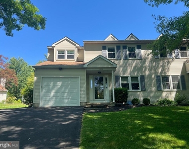 3576 Windridge Drive - Photo Thumbnail 2