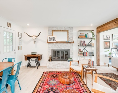 406 Arbor Ln - Photo Thumbnail 4