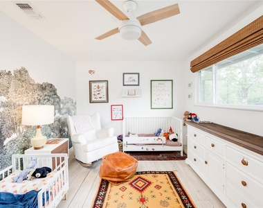 406 Arbor Ln - Photo Thumbnail 17