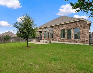 725 Millcreek Ln - Photo Thumbnail 35