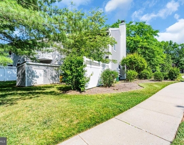 93 William Patterson Court - Photo Thumbnail 23
