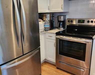 93 William Patterson Court - Photo Thumbnail 6