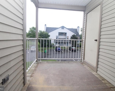 262 Andover Place - Photo Thumbnail 12