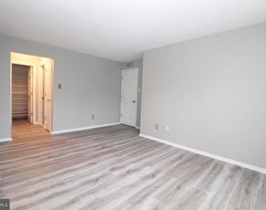 262 Andover Place - Photo Thumbnail 14