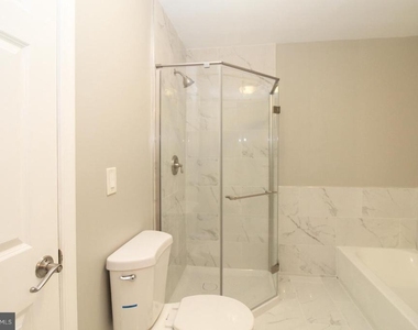 262 Andover Place - Photo Thumbnail 16
