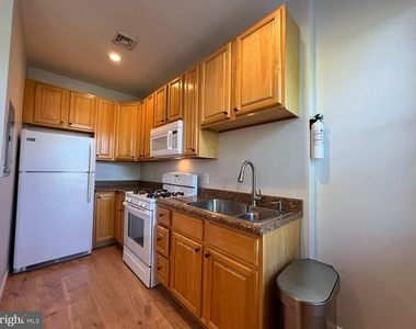 255 Mercer Street - Photo Thumbnail 8