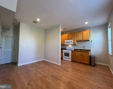 255 Mercer Street - Photo Thumbnail 2