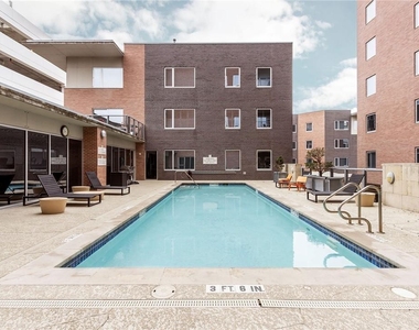 901 W 9th St - Photo Thumbnail 29