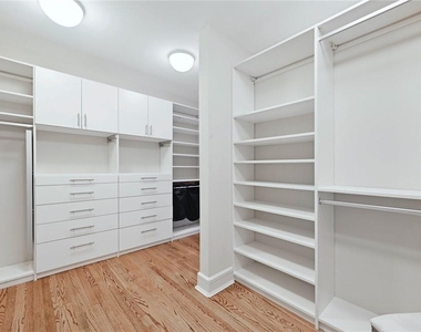 901 W 9th St - Photo Thumbnail 19