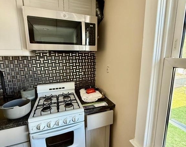 25 College Avenue - Photo Thumbnail 8
