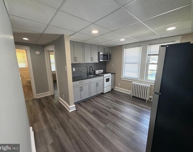 25 College Avenue - Photo Thumbnail 11