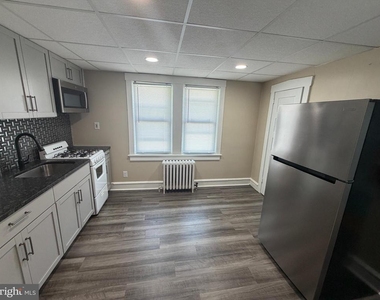 25 College Avenue - Photo Thumbnail 12