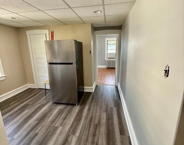 25 College Avenue - Photo Thumbnail 9
