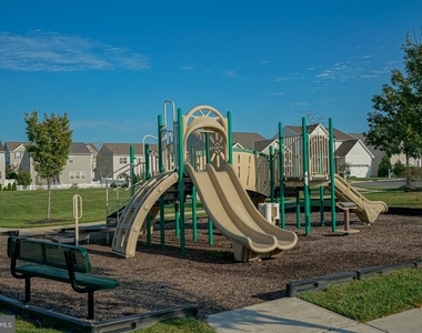 474 Aura Road - Photo Thumbnail 30
