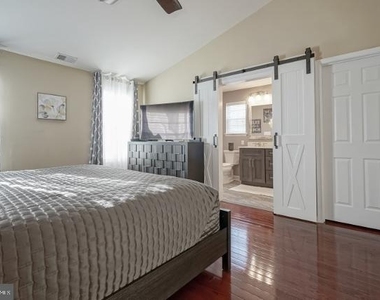 474 Aura Road - Photo Thumbnail 20