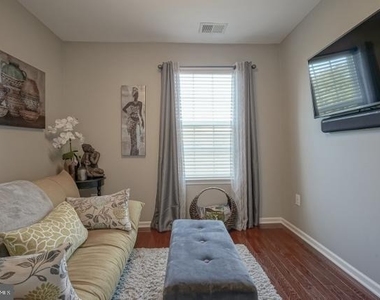 474 Aura Road - Photo Thumbnail 26