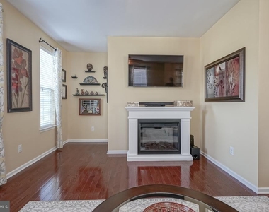 474 Aura Road - Photo Thumbnail 11