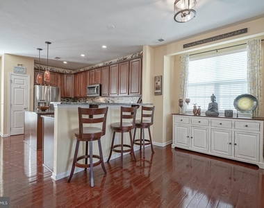 474 Aura Road - Photo Thumbnail 9