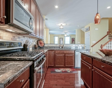 474 Aura Road - Photo Thumbnail 6