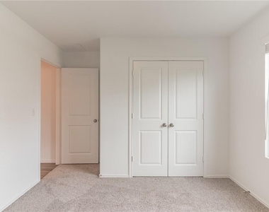 500 Jack Ryan St - Photo Thumbnail 22