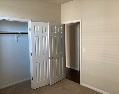 480 Triumph Rd - Photo Thumbnail 26