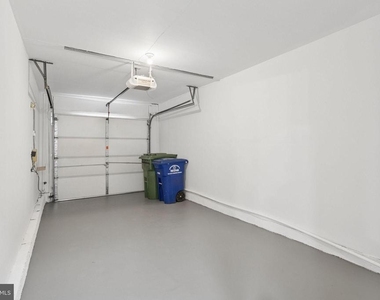 771 Barton Run Boulevard - Photo Thumbnail 4