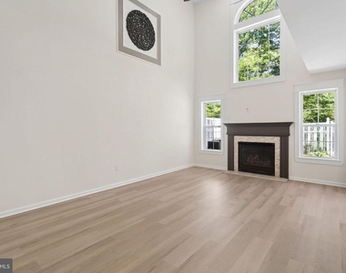 771 Barton Run Boulevard - Photo Thumbnail 7