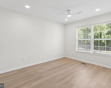 771 Barton Run Boulevard - Photo Thumbnail 26