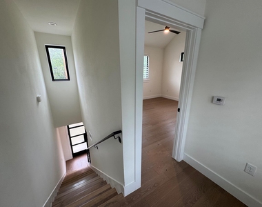 3510 Lyons Rd - Photo Thumbnail 9