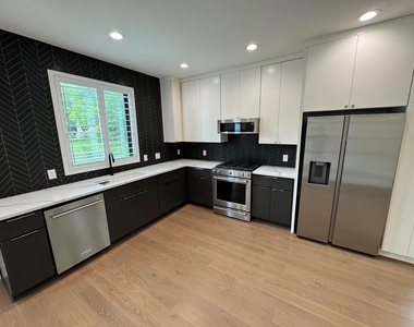 3510 Lyons Rd - Photo Thumbnail 2