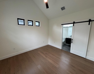 3510 Lyons Rd - Photo Thumbnail 7
