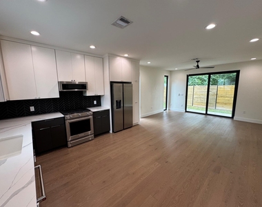 3510 Lyons Rd - Photo Thumbnail 1