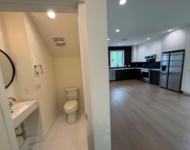 3510 Lyons Rd - Photo Thumbnail 10