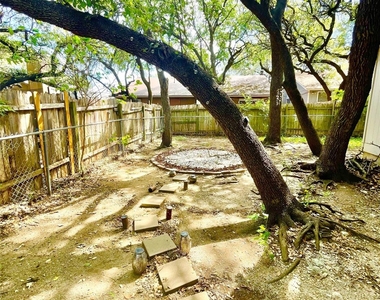 7103 Woodhue Ct - Photo Thumbnail 37