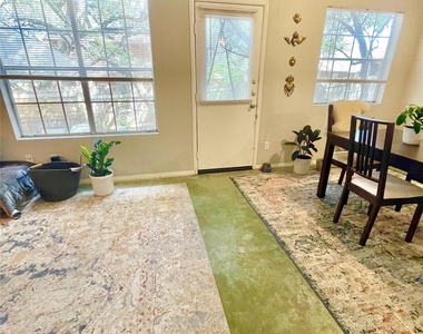 7103 Woodhue Ct - Photo Thumbnail 31