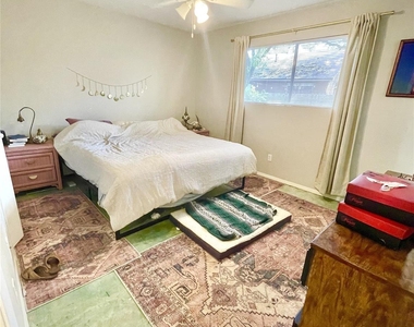 7103 Woodhue Ct - Photo Thumbnail 26