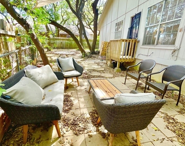 7103 Woodhue Ct - Photo Thumbnail 35