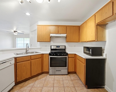 2304 Smith Branch Blvd - Photo Thumbnail 7