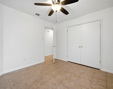 2304 Smith Branch Blvd - Photo Thumbnail 10